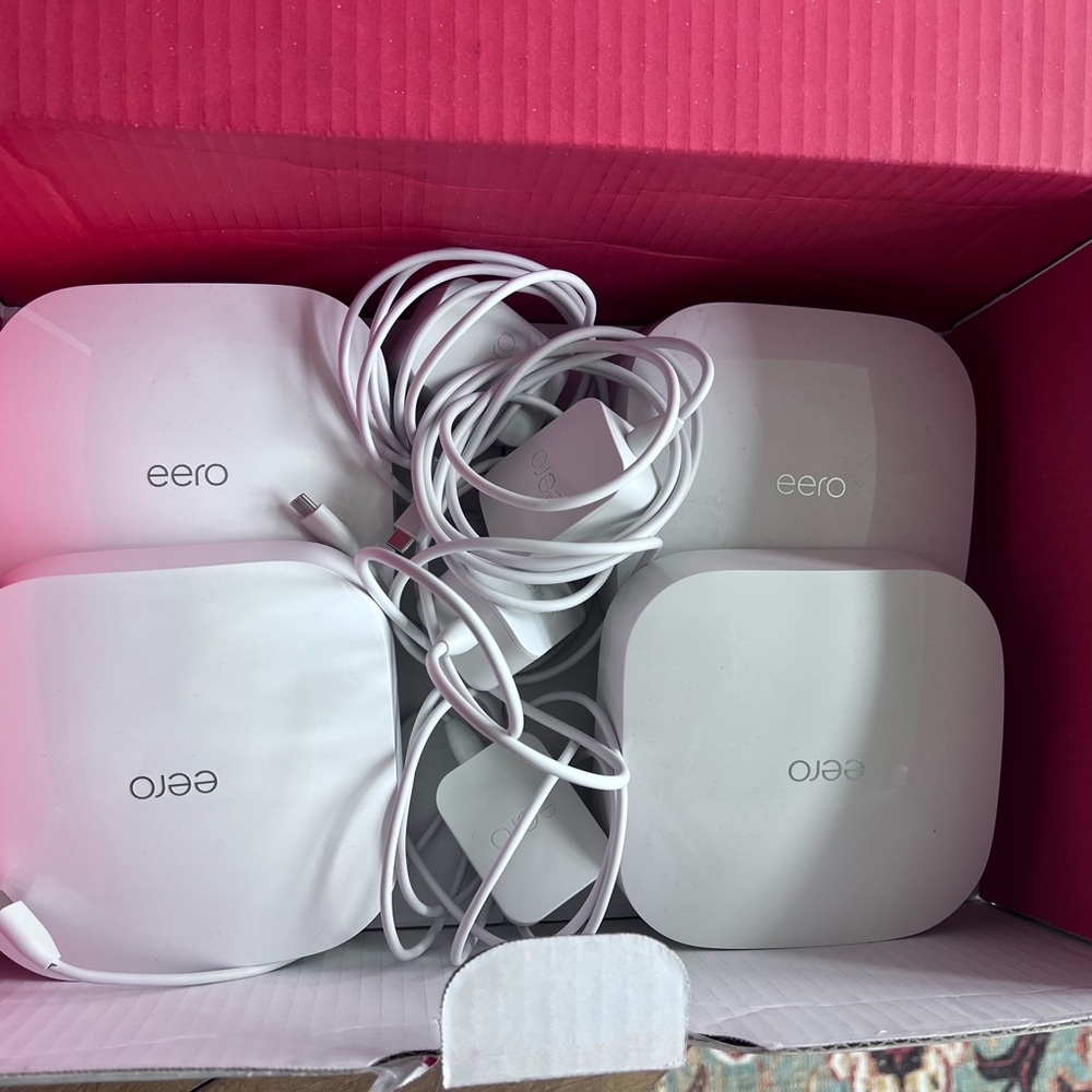 Eero Network Device in Light Gray